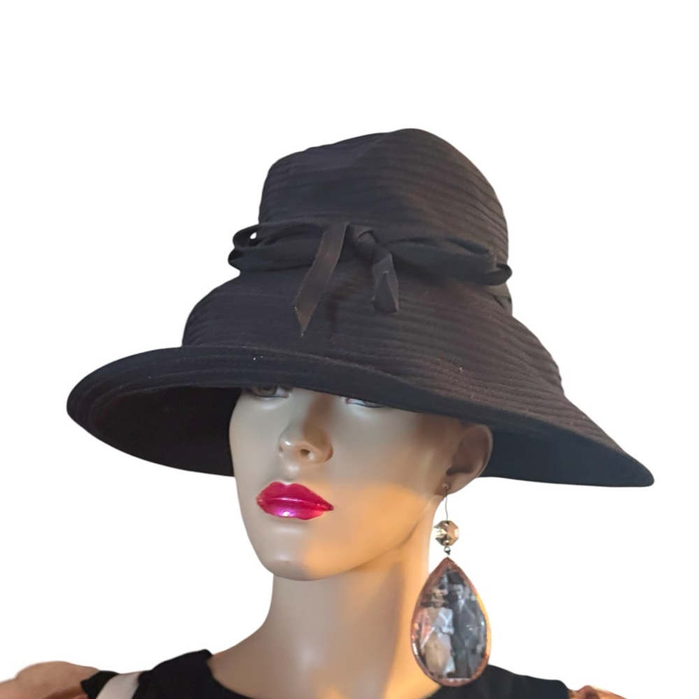 Vintage Eric Javitz Black Women's Wide rim  Hat